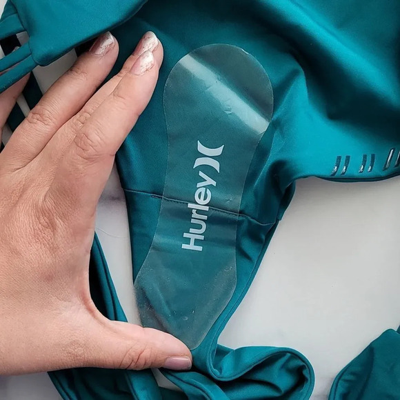 NWOT Hurley MAX SOLID MODERATE BIKINI BOTTOM - Picture 4 of 8